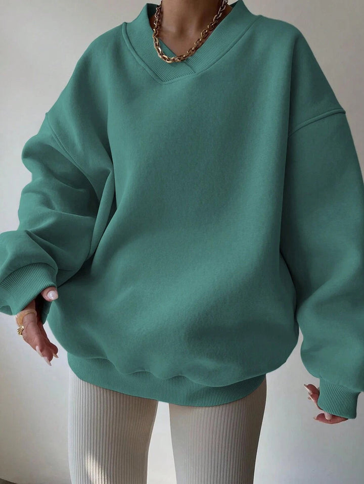 Women's Oversized V-Neck Sweatshirt with Reinforced Ribbed Collar and Extra Wide Cut Mune Fashion
