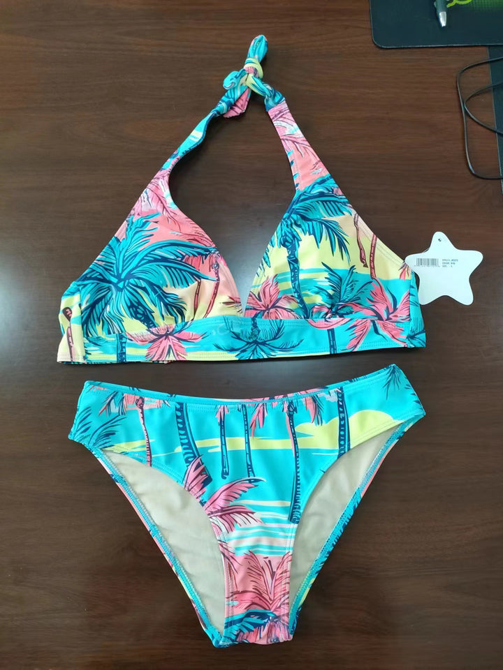 Women's triangle bikini with creative knot design Mune Fashion
