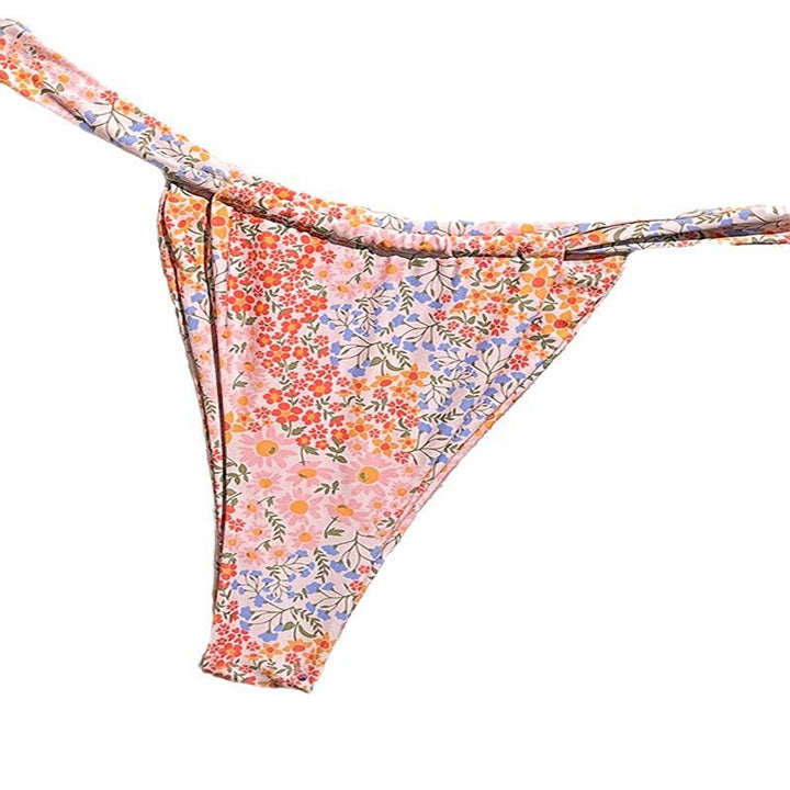 Women's triangle bikini with floral patterns and adjustable straps Mune Fashion