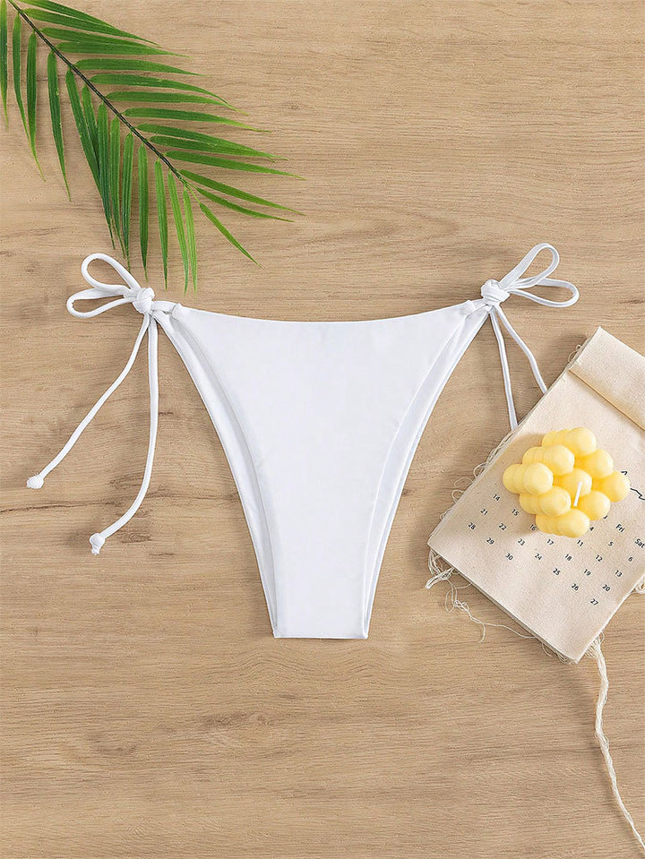 Women's triangle bikini with adjustable straps and sophisticated cut Mune Fashion