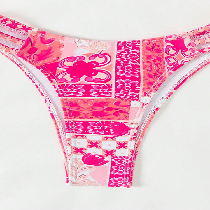 Ladies Bandeau Bikini with playful floral design Mune Fashion