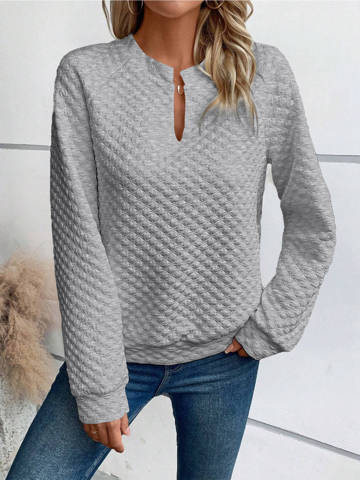 Women Quilted Cozy Sweater with Slit Collar Mune Fashion