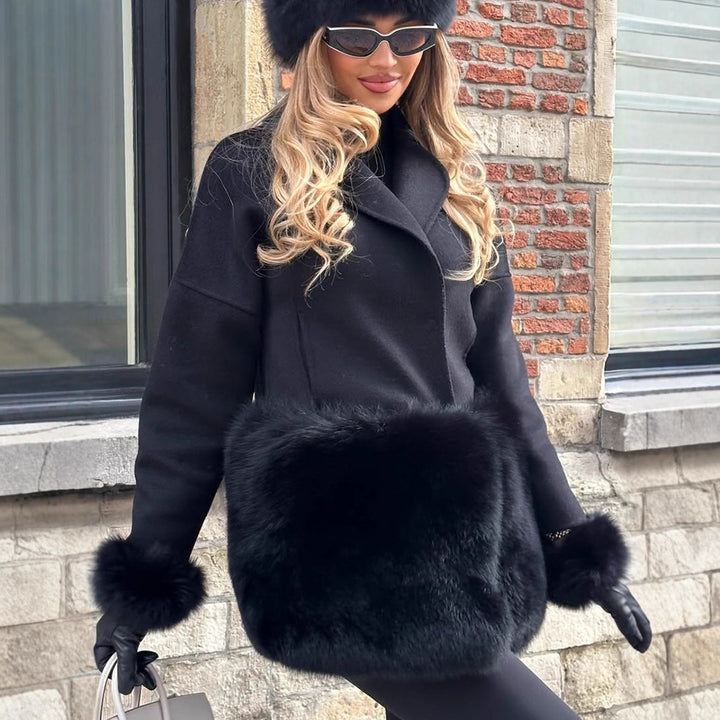 Women's short coat made of wool blend with decorative fur pockets and casual boxy silhouette Mune Fashion