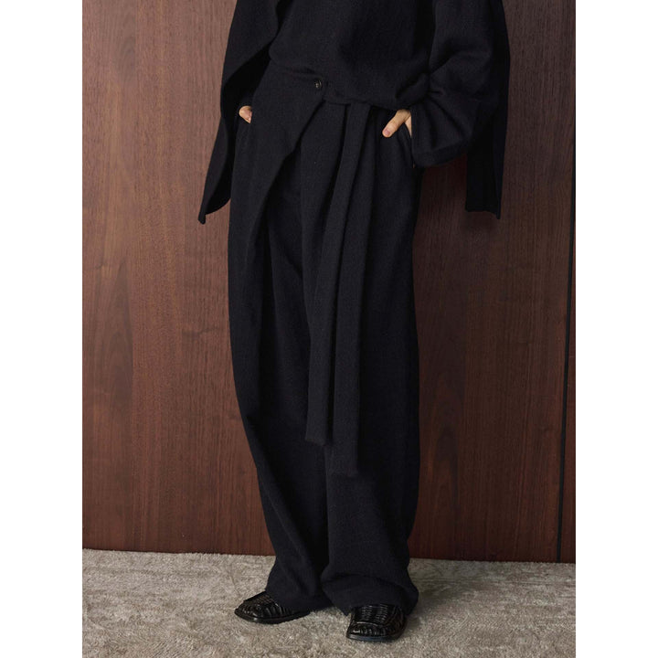 Women's High-Waisted Palazzo Pants made of structured wool blend with pleat and tunnel belt Mune Fashion