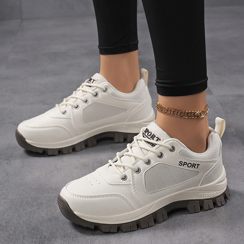 Men's robust laced casual sneakers with deep stud profile, padded shaft and practical pull tab Mune Fashion