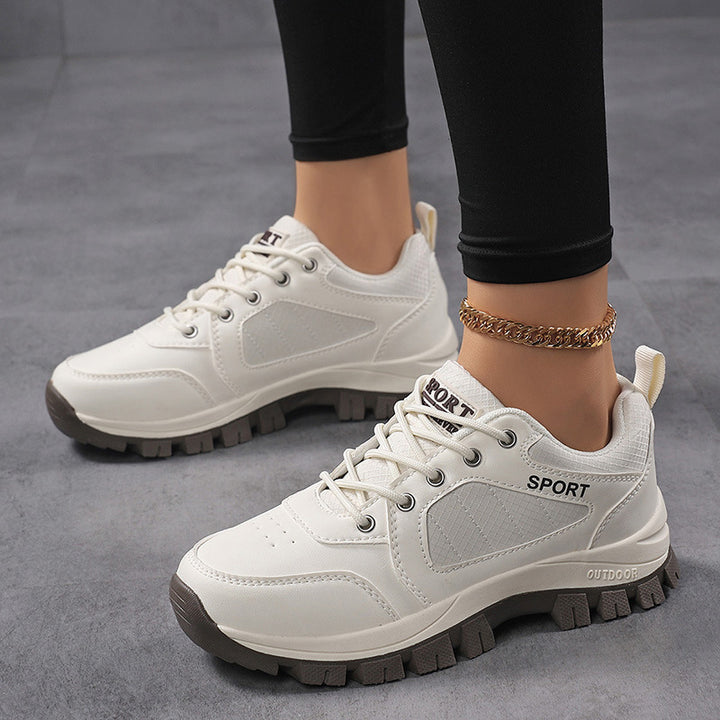 Men's robust laced casual sneakers with deep stud profile, padded shaft and practical pull tab Mune Fashion