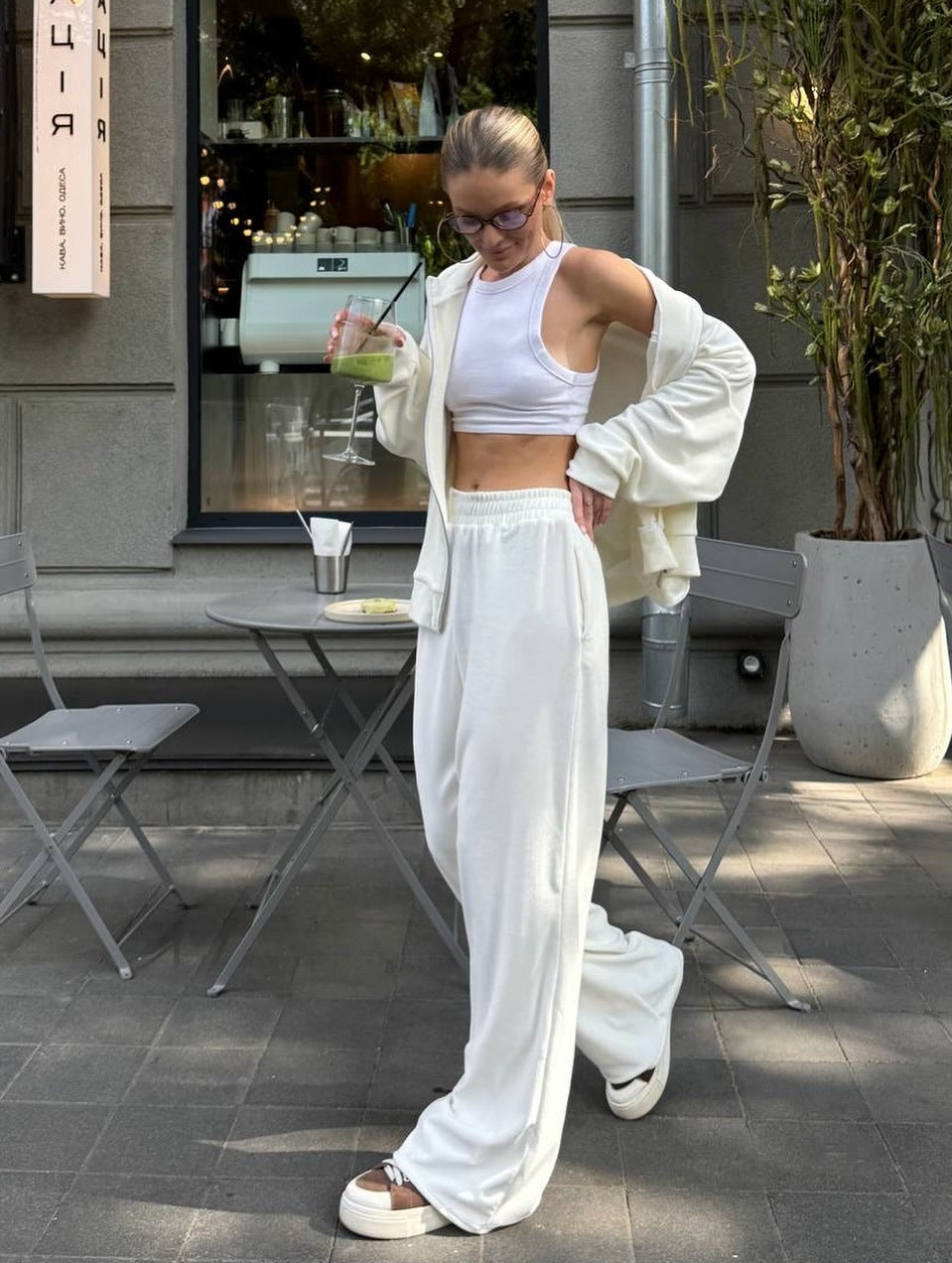 Women's Relaxed Fleece Set with half-length zip jacket and extra wide high-waist jogging pants Mune Fashion