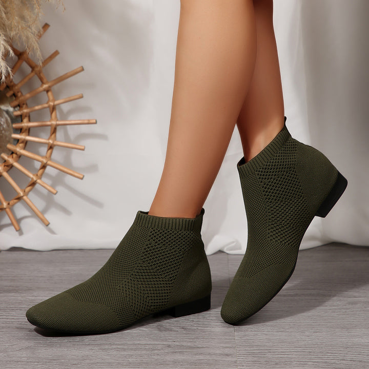 Women's knitted sock boots with elastic shaft, padded insole, and non-slip lightweight sole Mune Fashion