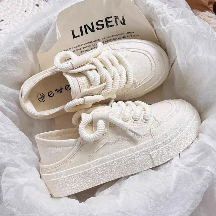 Women's sneakers with thick profile and innovative lacing details Mune Fashion