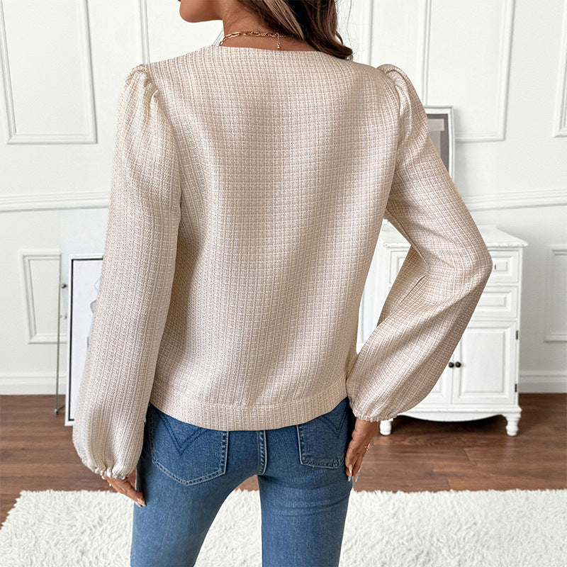 Ladies short jacket made of boucle structure with round neck, flap pockets & elastic cuffs Mune Fashion