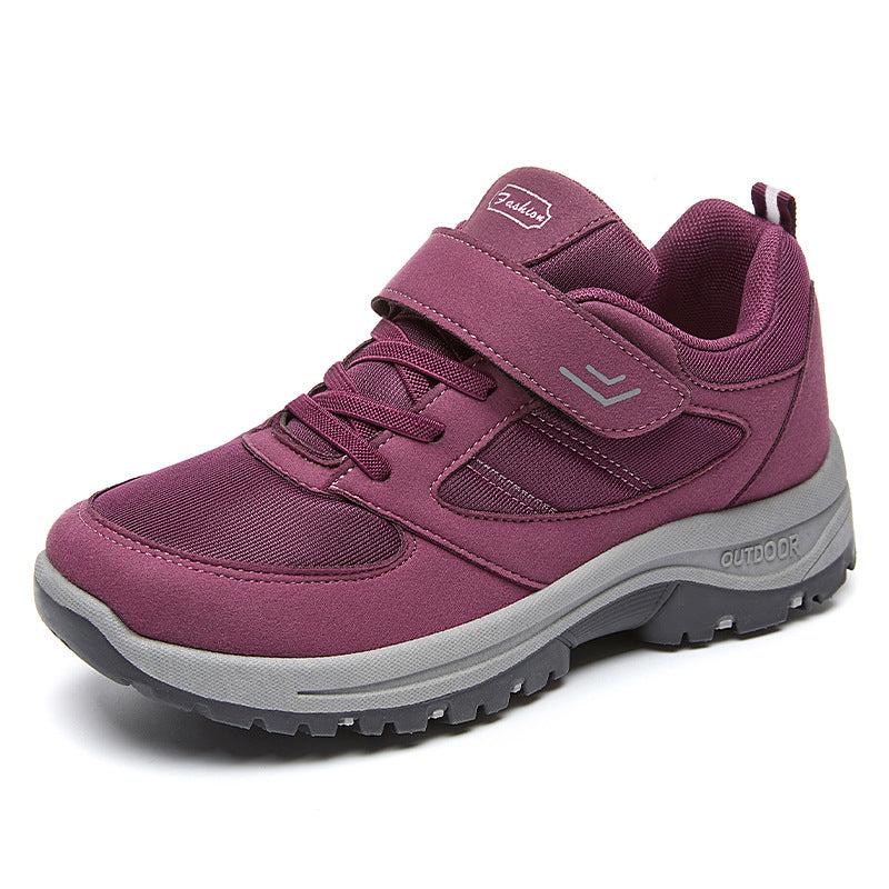 Men's robust outdoor sneakers with Velcro closure, breathable knitted upper and profiled non-slip sole Mune Fashion