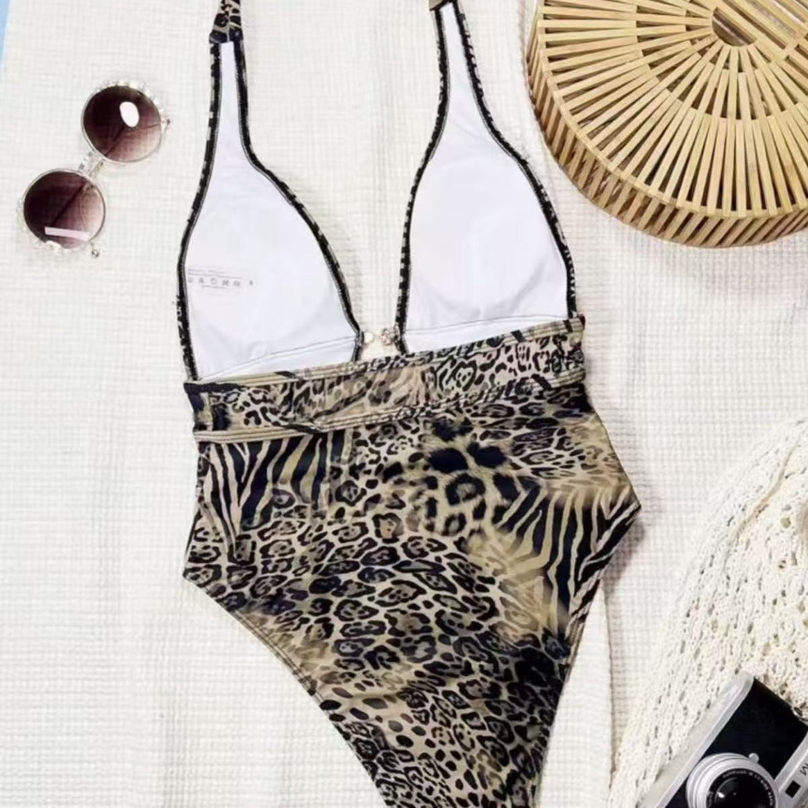 Women's One-Piece Swimsuit with Deep V-Neck and Fashionable Animal Print Mune Fashion