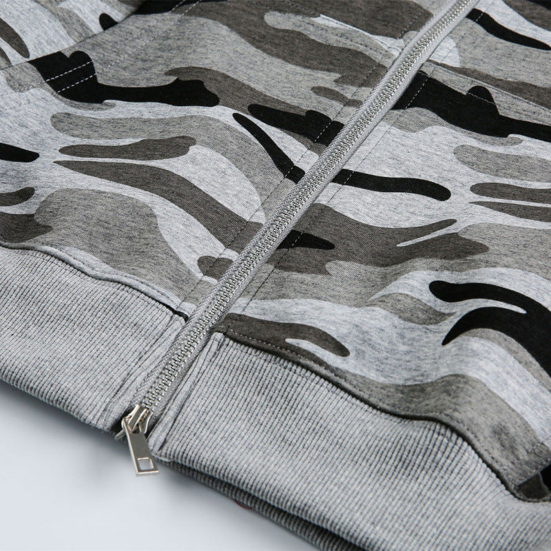 Unisex hooded jacket with camouflage pattern, full zipper and kangaroo pockets Mune Fashion