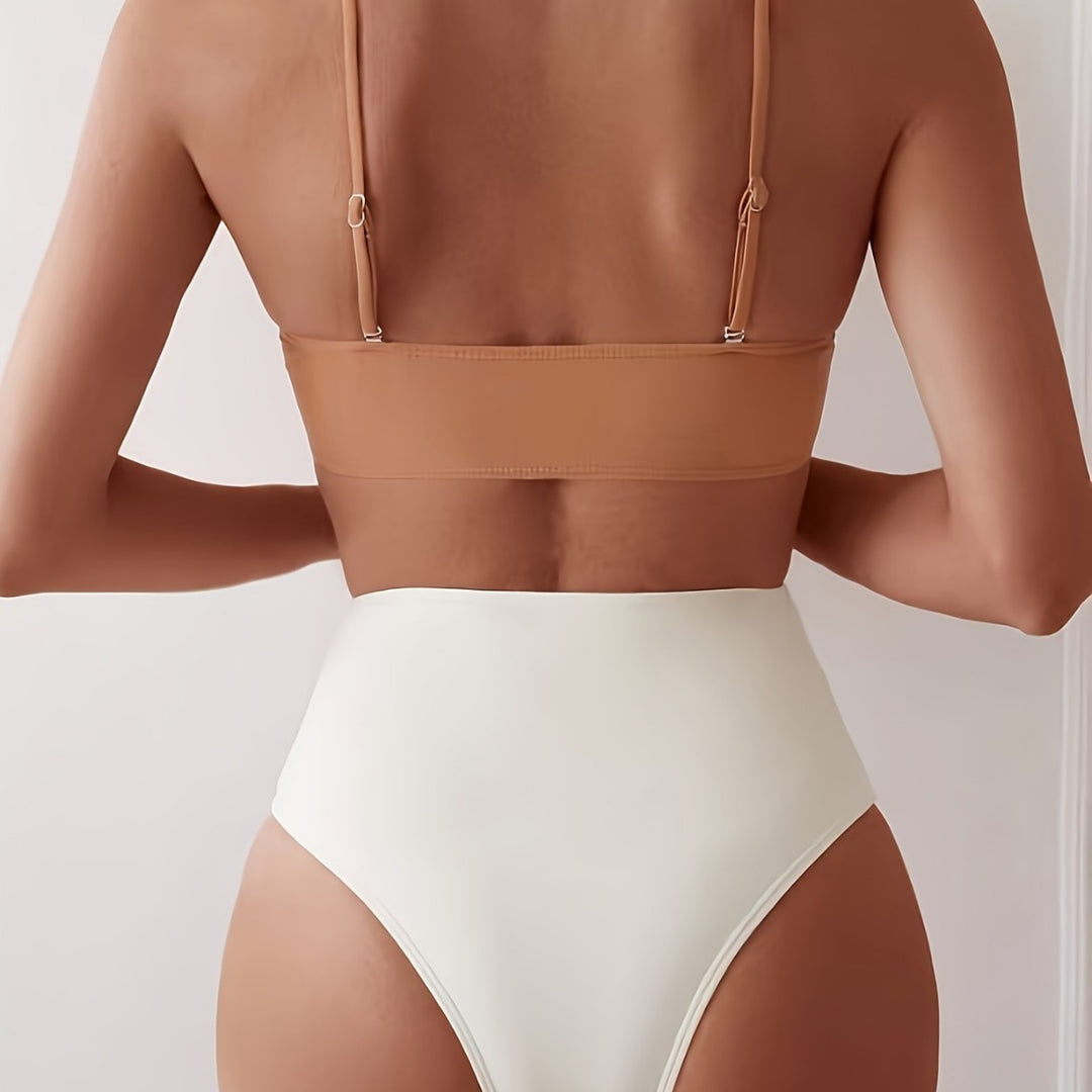 Women's High-Cut Bikini Set with Chic Gold Detail Mune Fashion