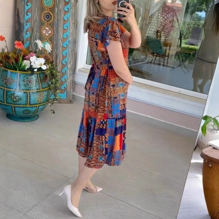 Women’s layered midi dress with V-neck, short sleeves, and patchwork look Mune Fashion