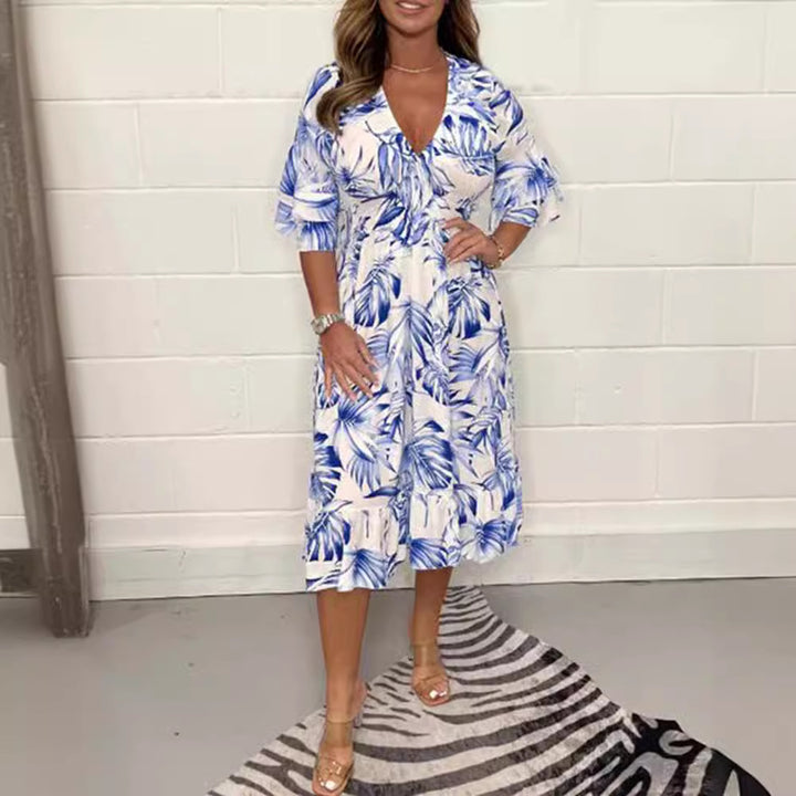 Women nan midi dress with leaf print, V-neck, gathered empire waist and ruffled tiers Mune Fashion