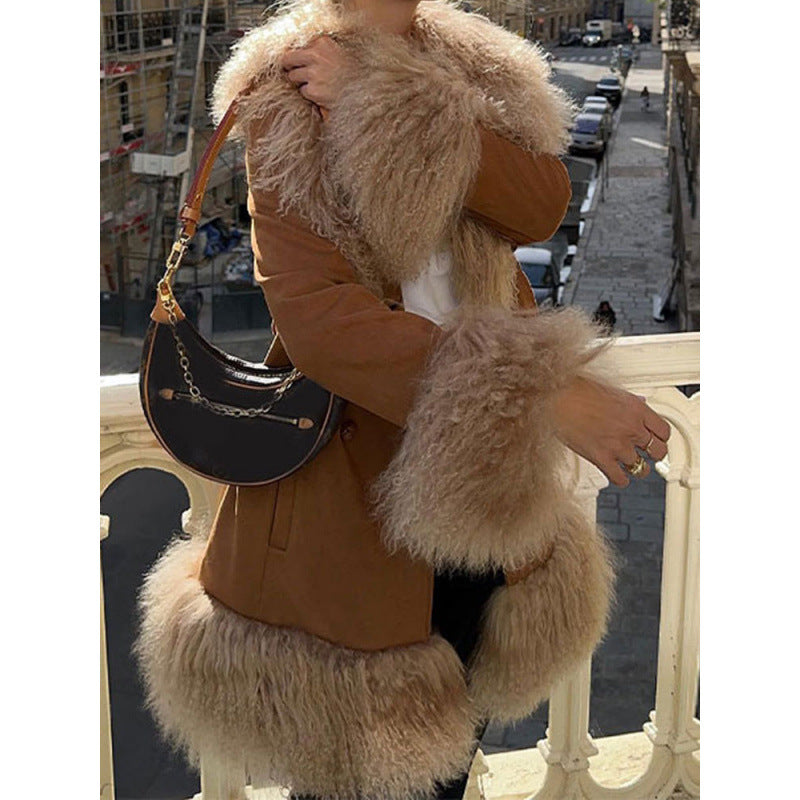 Women's Oversized Coat with Luxurious Faux Fur Mune