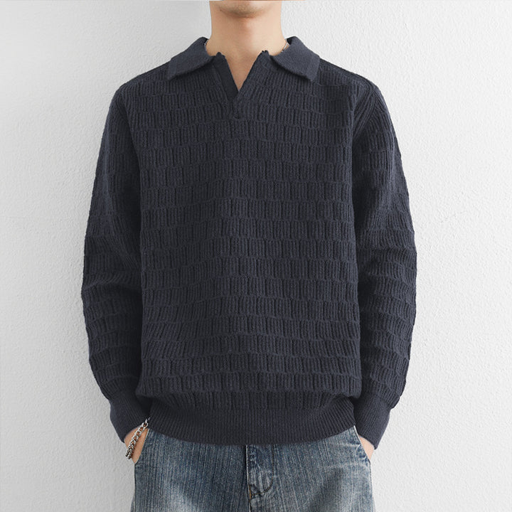 Men's fine knit polo sweater with textured knitting and open V-neck Mune Fashion