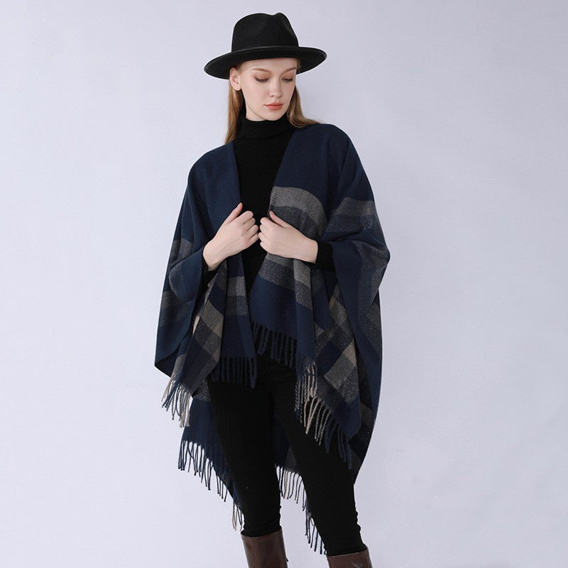 Women Chunky Knit Cape-Ruana in Oversize with Gradient Check Pattern and Fringe Hem Mune Fashion