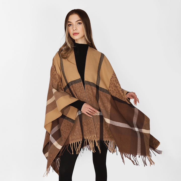 Women's Oversized Poncho with Fringes and Check Pattern Mune Fashion
