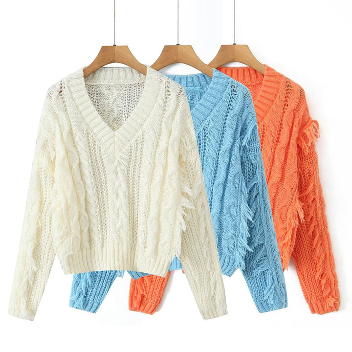 Women's Chunky Knit V-Neck Sweater with Cable Pattern and Fringes Mune Fashion
