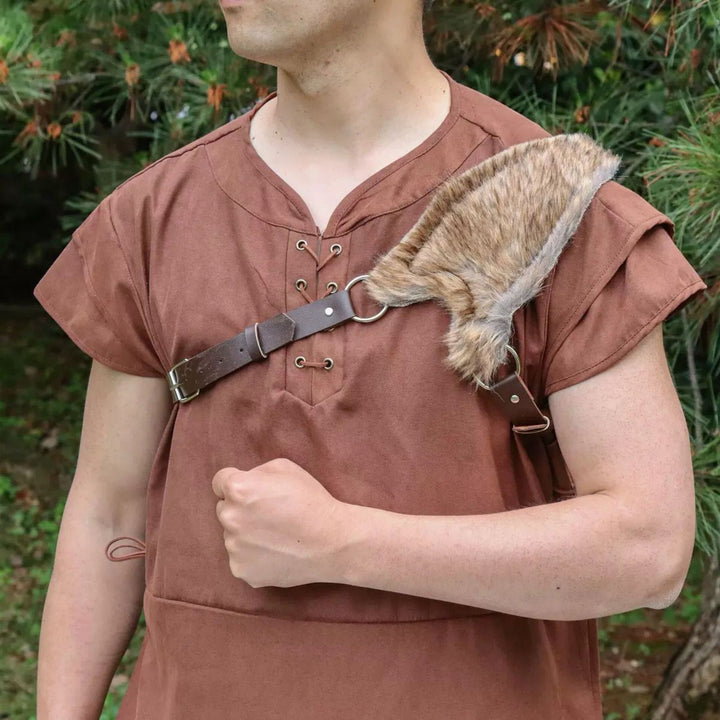 Men's shoulder strap with faux fur padding and adjustable leather strap Mune Fashion