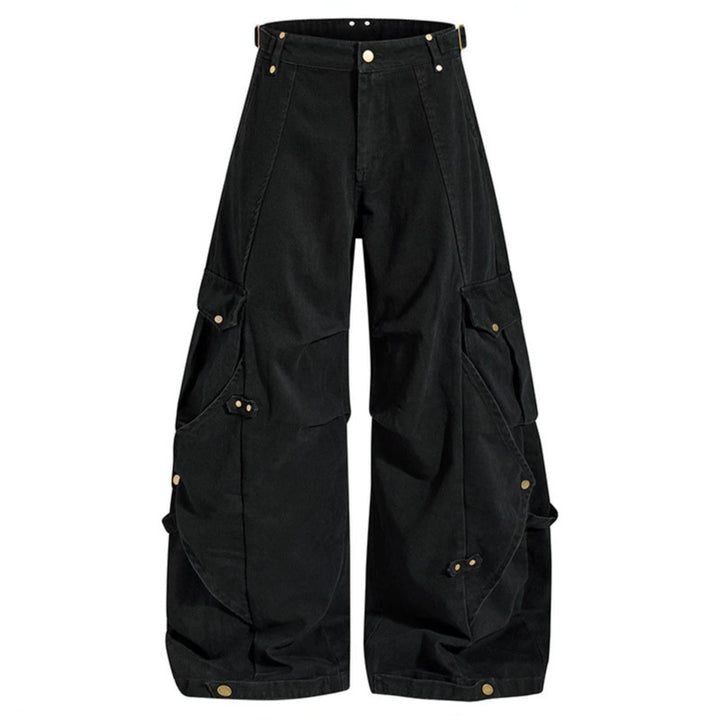 Women wide cargo culotte pants with adjustable straps, large flap pockets, and balloon silhouette Mune Fashion