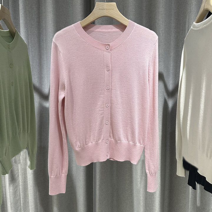 Women's lightweight fine-knit cardigan with round neckline, tailored fit & extended cuffs Mune Fashion