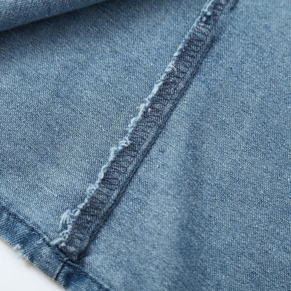 Women’s denim blouse with slightly puffed sleeves and classic shirt collar Mune Fashion