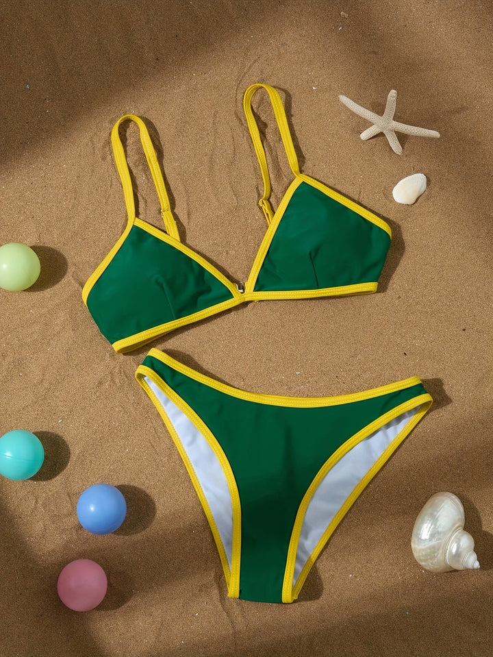 Women's triangle bikini with sporty cut and decorative details Mune Fashion