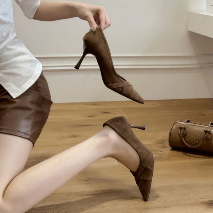 Women's pointed velvet mules with slim stiletto and crossed strap Mune Fashion