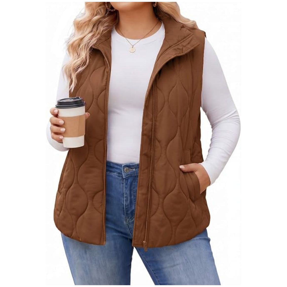 Ladies quilted vest with high collar, figure-flattering silhouette and side pockets Mune Fashion
