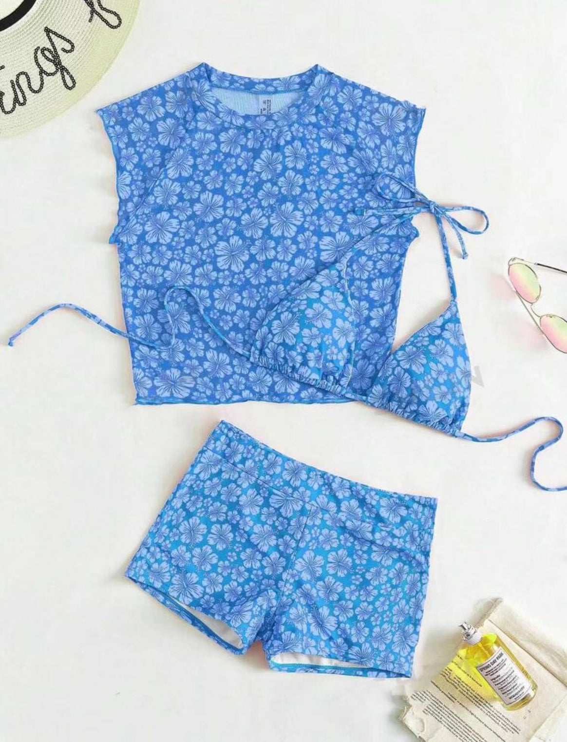 Women's bikini set with elegant top and trendy shorts Mune Fashion