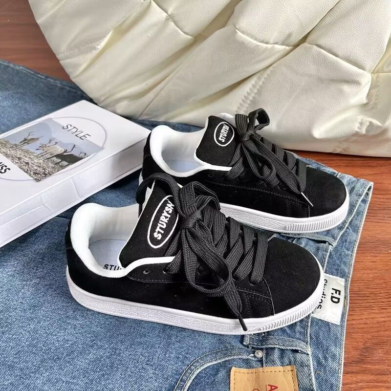 Women Comfortable Sneakers made of soft suede with sporty sole Mune Fashion