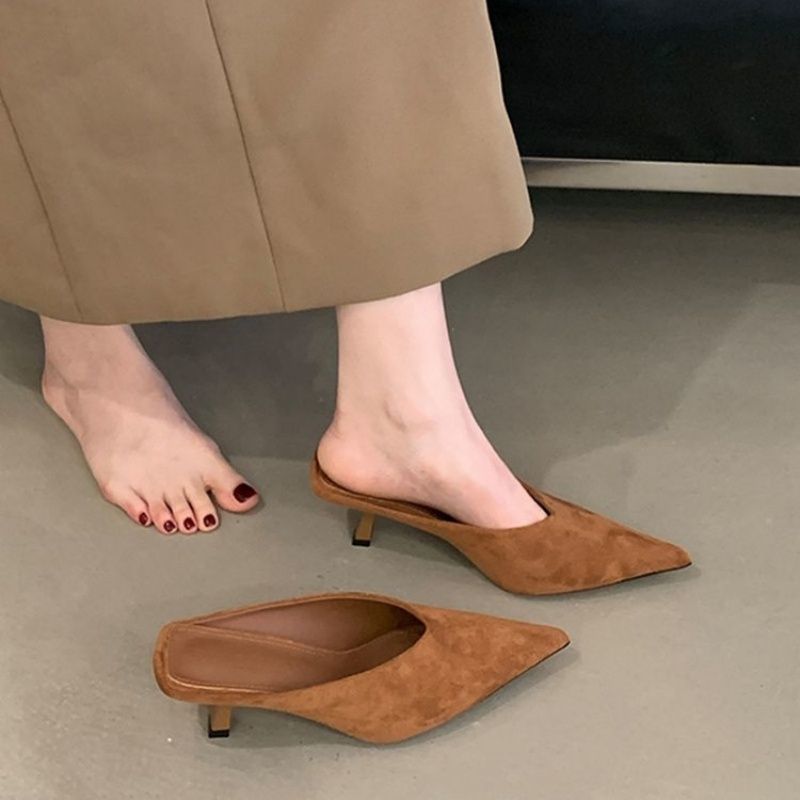 Women's pointed slip-on mules with sculpted kitten heel Mune Fashion