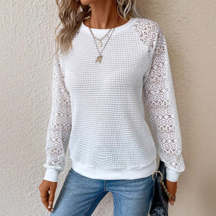 Women's pullover with waffle structure, raglan shape and transparent lace sleeves Mune Fashion