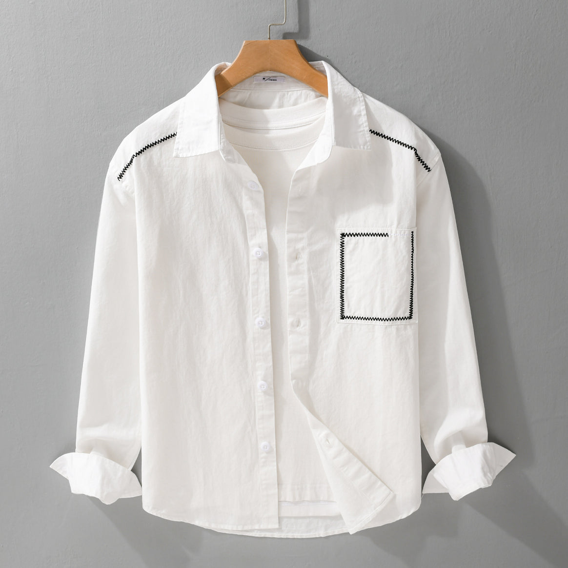 Men's cotton shirt with decorative zigzag seams and chest pocket Mune Fashion
