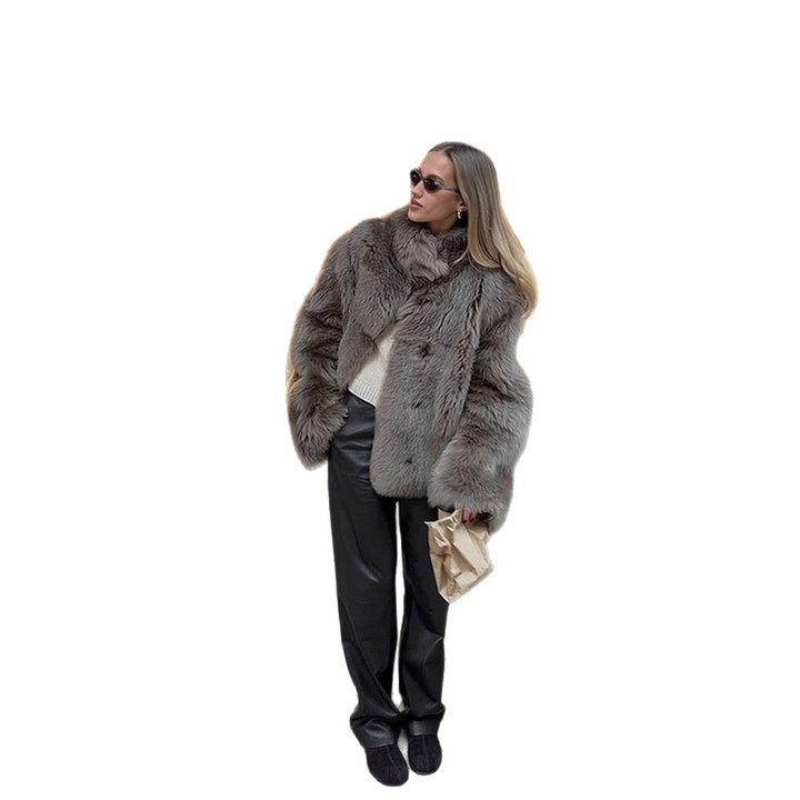 Women's short coat made of luxurious teddy faux fur with balloon sleeves and shawl collar Mune Fashion
