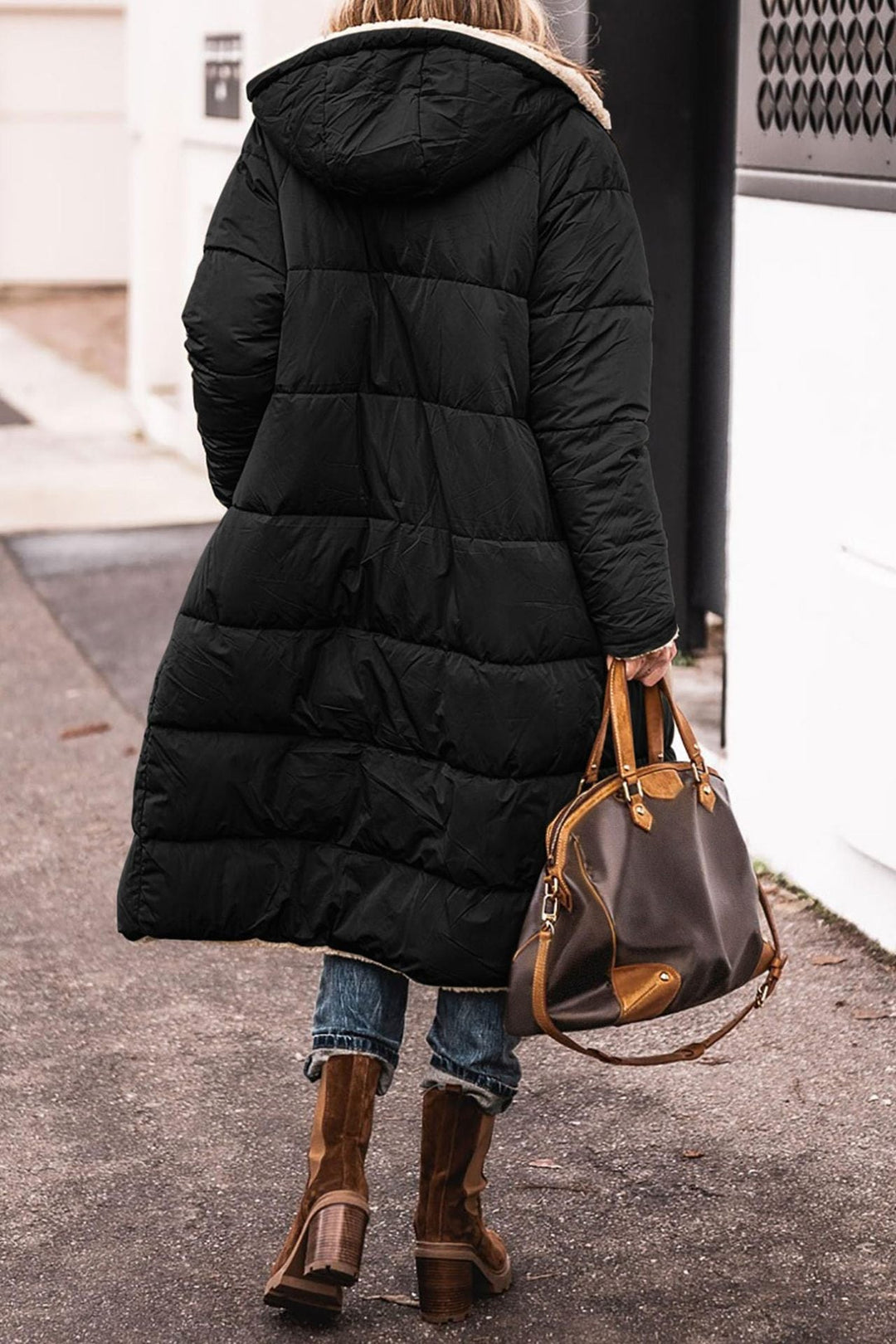 Women's Padded Winter Jacket with Hood and Cozy Inner Lining Mune