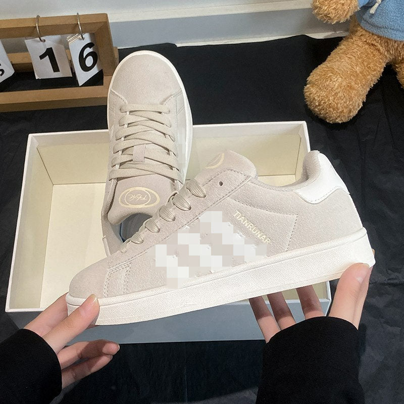 Women low sneaker with rubber sole and suede look Mune Fashion