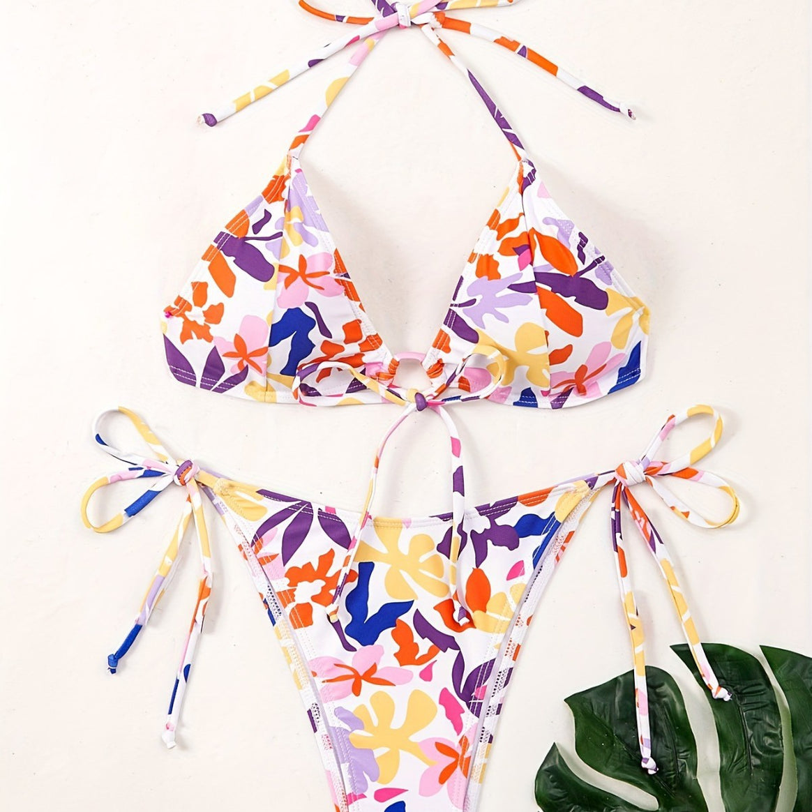 Ladies Triangle Bikini with adjustable straps and cheerful floral pattern Mune Fashion