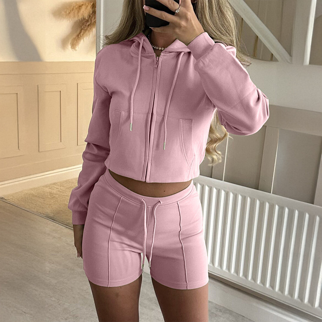 Women’s casual sweatshirt and short set with decorative bow appliqués, high round neckline and drawstring waistband Mune Fashion