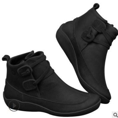 Ladies ankle-high casual ankle boots made of soft synthetic leather with padded comfort footbed and decorative Velcro straps Mune Fashion
