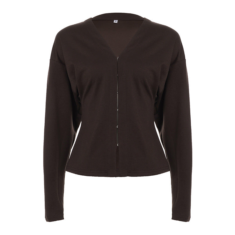 Women’s tailored fine knit cardigan with V-neckline and hook closure Mune Fashion