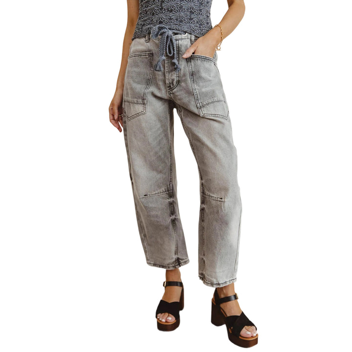 Women casual cargo denim culotte with drawstring waistband and large patch pockets Mune Fashion