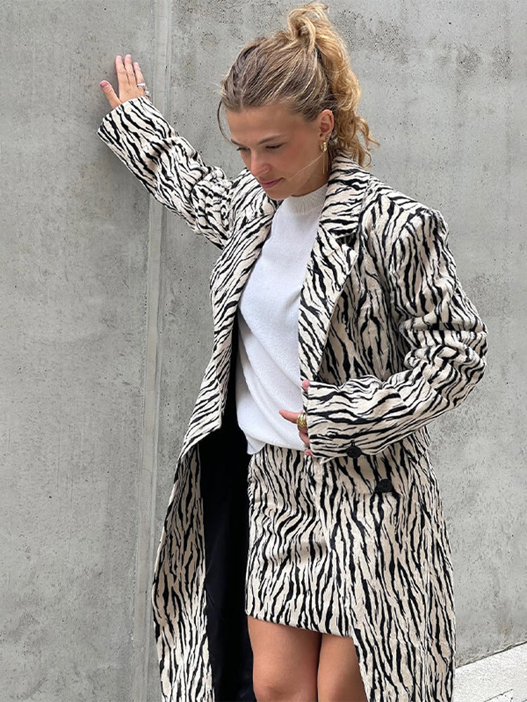 Women's Two-Piece Zebra Pattern Coat and Mini Skirt Set made of Textured Woven Fabric Mune Fashion