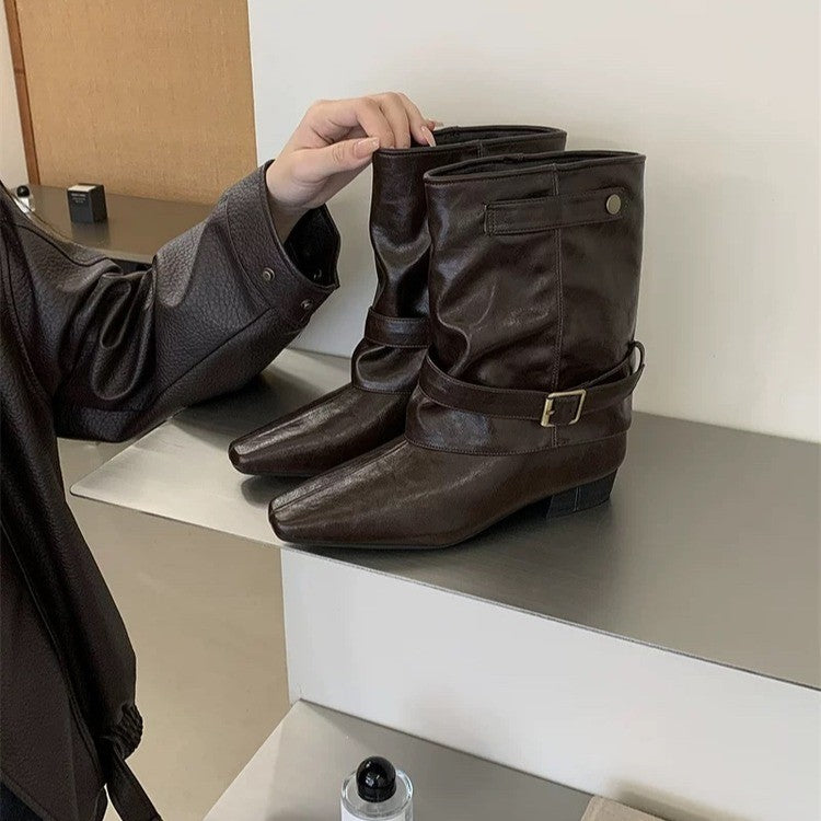 Women's ankle boots with decorative buckles Mune Fashion