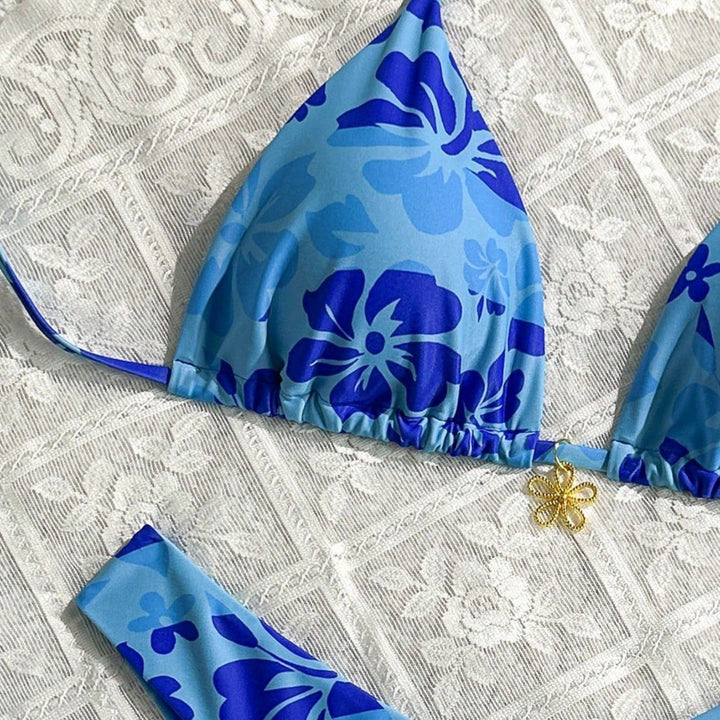 Women's Triangle Bikini with Floral Pattern Mune Fashion