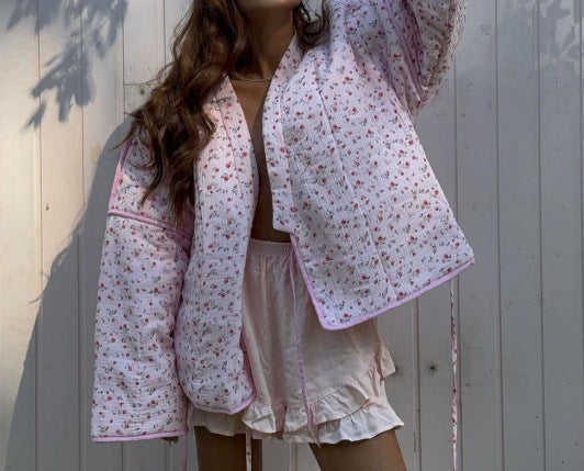 Women's Padded Short Quilted Jacket with Floral Micro Print, Contrast Piping & Boxy Silhouette Mune Fashion