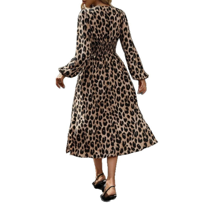 Women Nan Midi Dress with Tailored Gathering, V-Neck and A-Line Mune Fashion